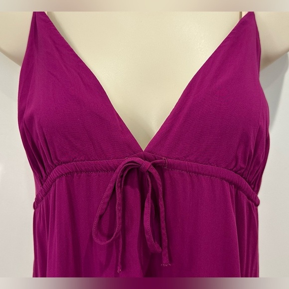 L Space Victoria Maxi Dress V Neck Tiered XS Raspberry New Beachy Vacation Chic - Picture 8 of 16